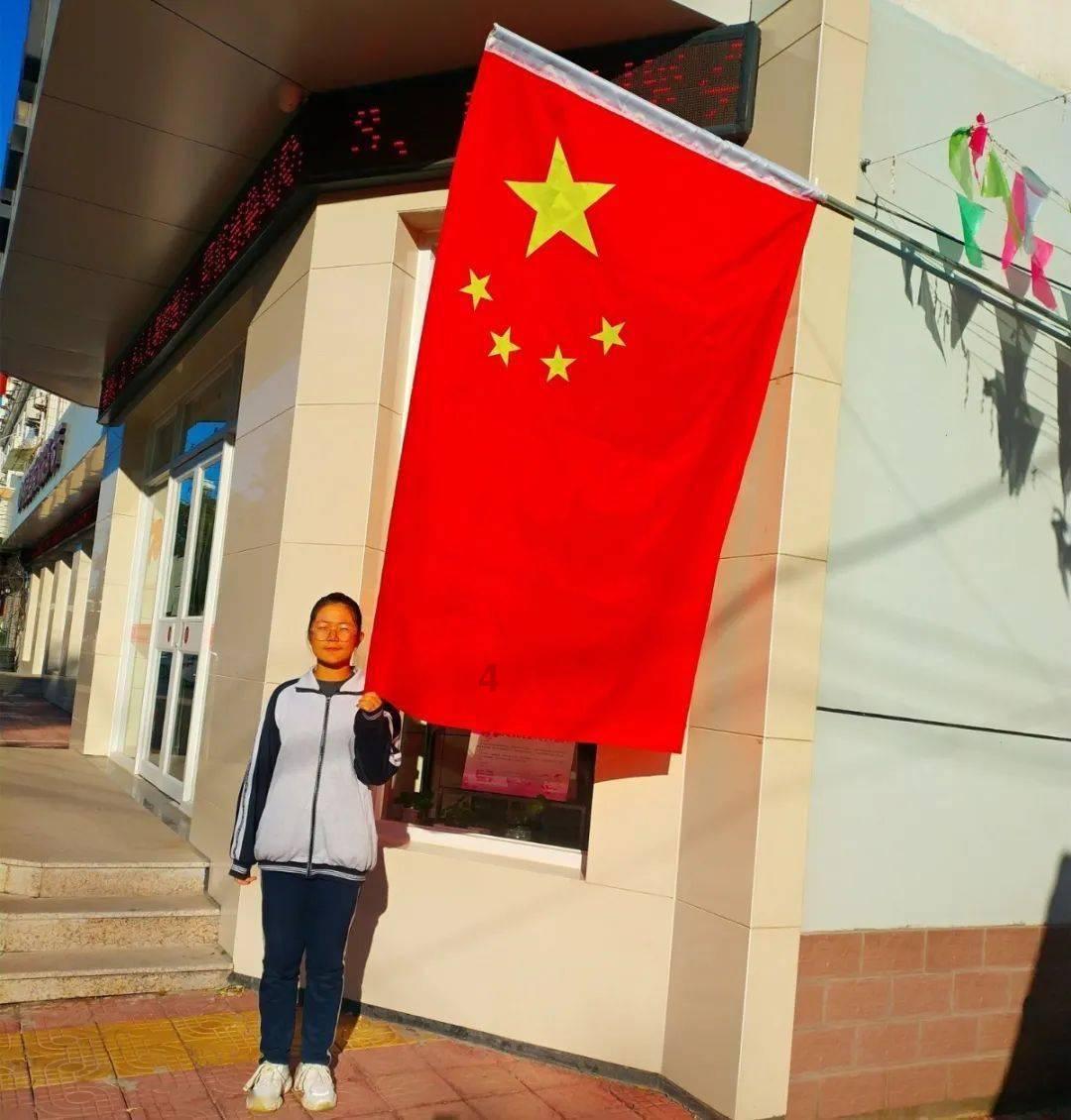 “引摊入市”年味浓