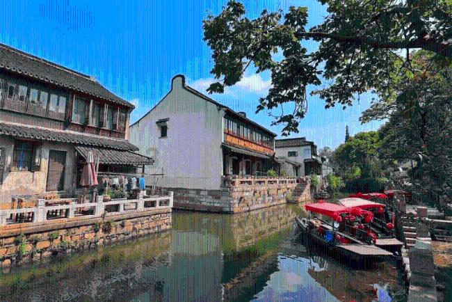 女管家逃脱记